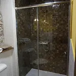 La Casa De La Costura - Solares