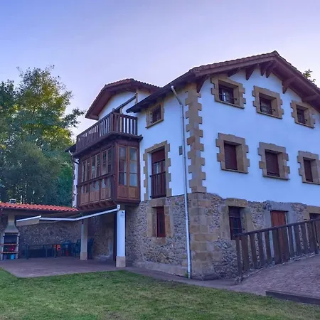 La Casa De La Costura - Solares
