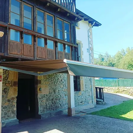 Holiday home La Casa De La Costura - Solares