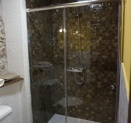 La Casa De La Costura - Solares