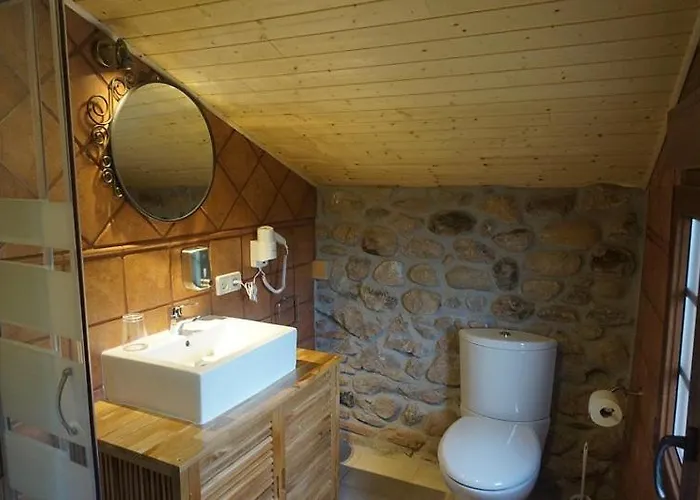 La Casa De La Costura - *